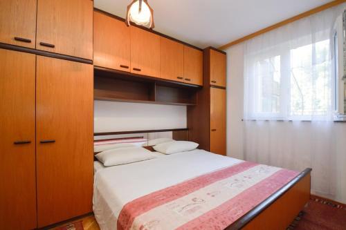 One-bedroom Apartment In Pula VI