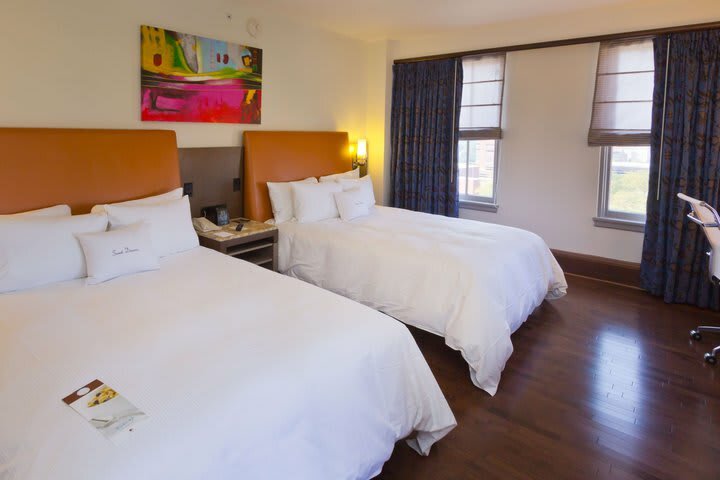 Doubletree By Hilton - The Tudor Arms Hotel