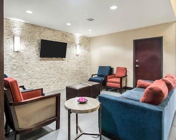 Hotel Comfort Inn & Suites Fm1960-champions
