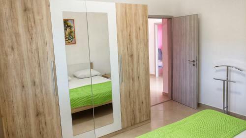 Apartments With A Parking Space Vinisce (trogir) - 12676