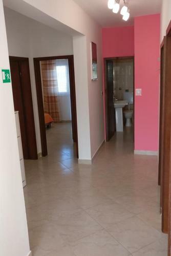 Apartments With A Parking Space Vinisce (trogir) - 12676