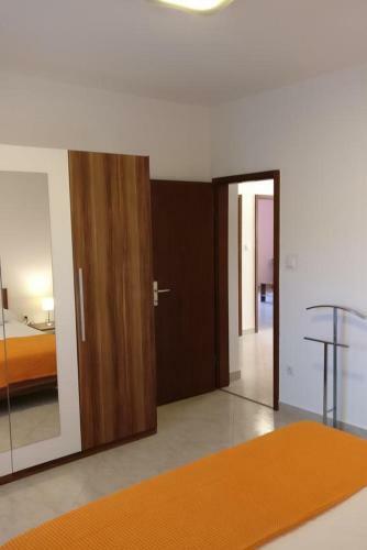 Apartments With A Parking Space Vinisce (trogir) - 12676