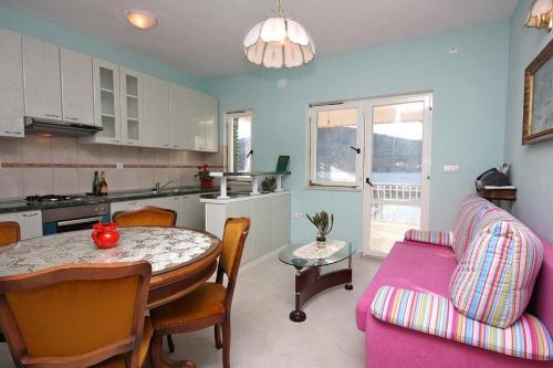 Apartment Vinisce 4288c