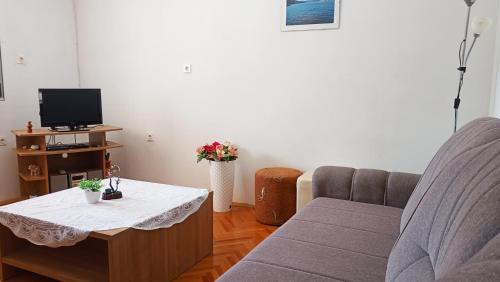 Seaside Holiday House Vinisce (trogir) - 14704