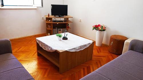 Seaside Holiday House Vinisce (trogir) - 14704