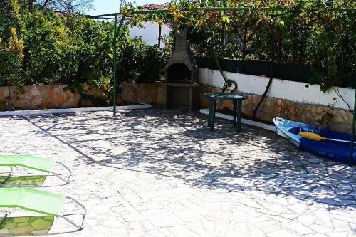 Seaside Holiday House Vinisce (trogir) - 14704