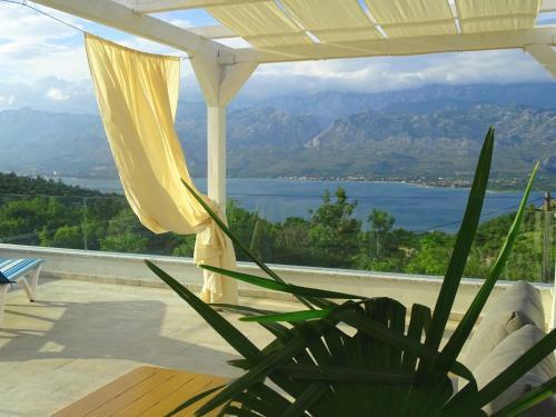 Villa Anna With Pool, Zadar County