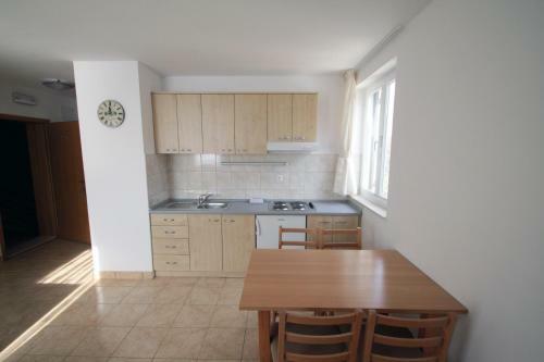 Apartments Jakov