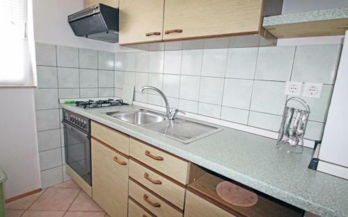 Apartment Vinjerac 5824b