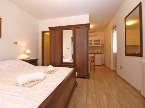 Apartments Edvino 387