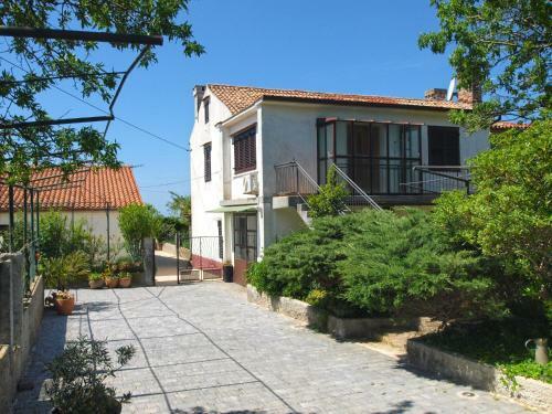 Apartments Milena 1582