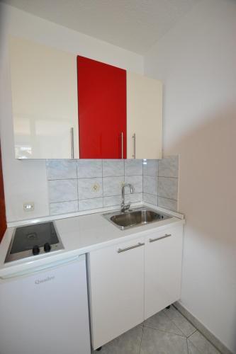 Two-bedroom Apartment In Pula Viii