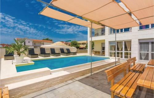 One-bedroom Apartment In Vir