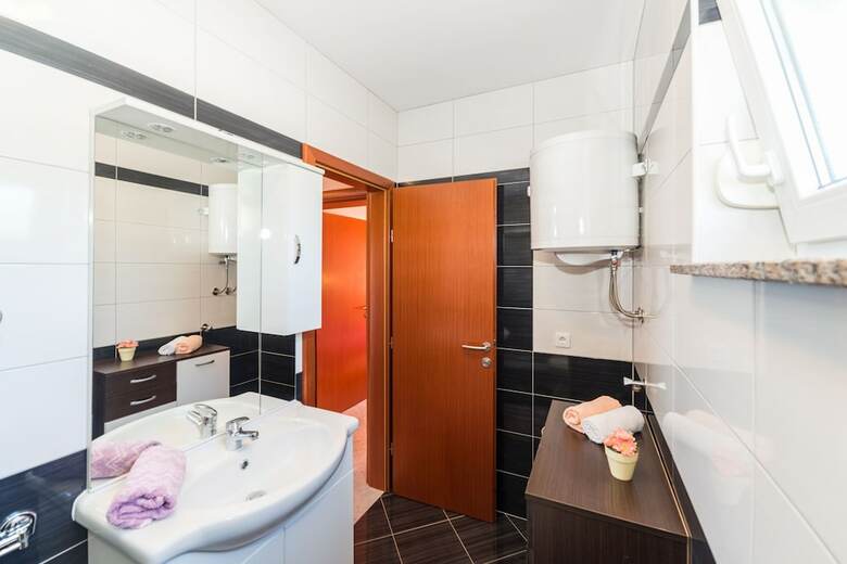 Apartments Hudi?