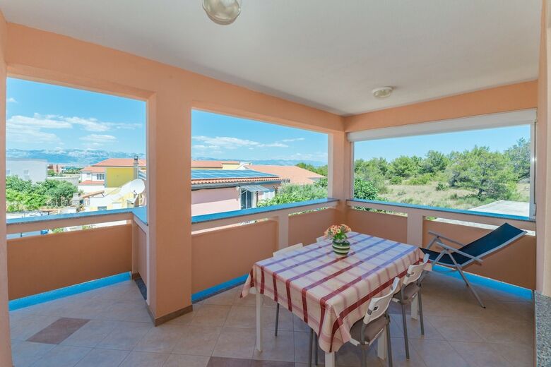 Apartments Hudi?