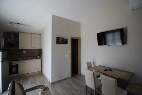Apartments Ivanika