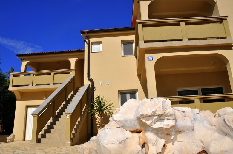 Apartments Laguna