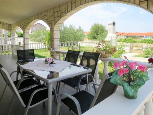 Holiday Home Haus Viro (vir115)