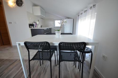 Apartment Boti?ki