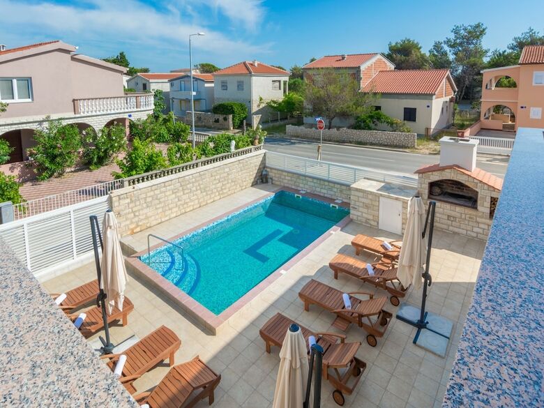 Apartamentos Villa Karmen