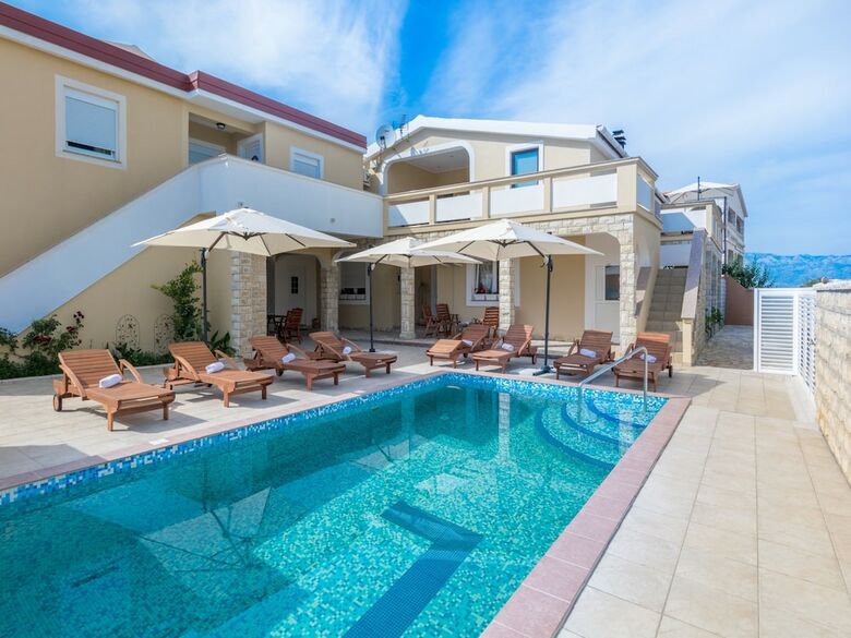 Apartamentos Villa Karmen