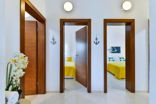 Apartments Veli?