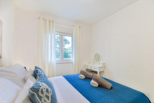 Apartments Veli?