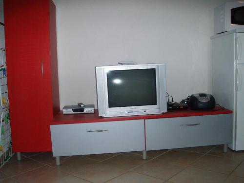 One-bedroom Apartment In Vir II