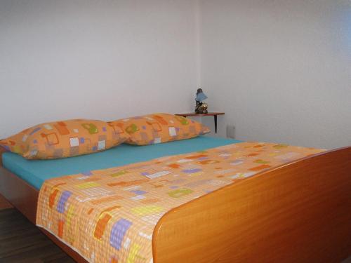 One-bedroom Apartment In Vir III
