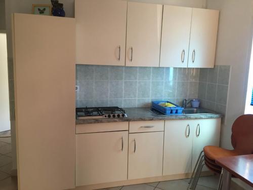 One-bedroom Apartment In Vir III