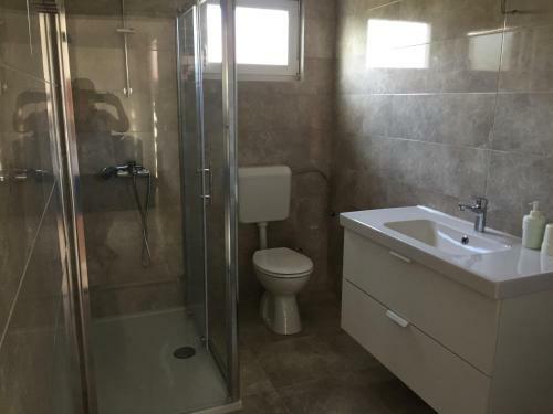 L&l Apartments