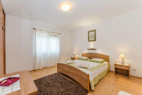 Apartments Nikaia