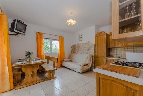 Apartments Nikaia