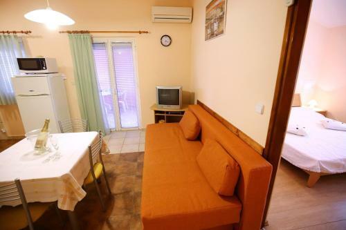 Apartments Nikaia