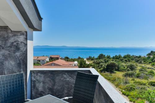 Apartamentos Crowonder Luxury Vir