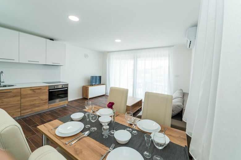Apartments Mirakul