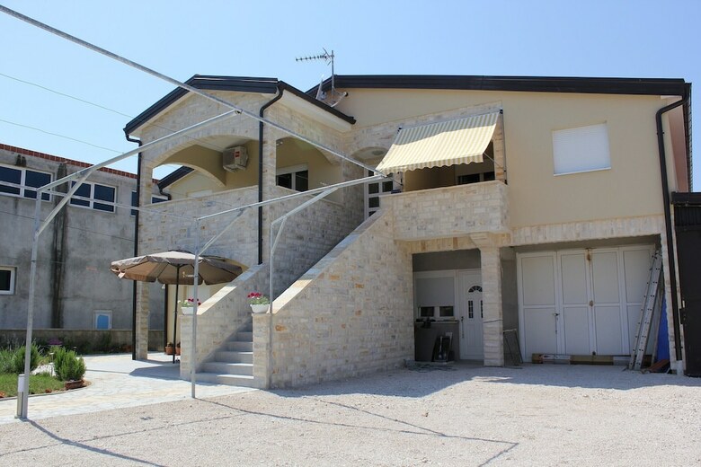 Apartments Galic
