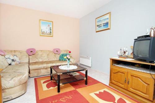 Seaside Holiday House Vir - 6324