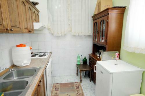 Seaside Holiday House Vir - 6324