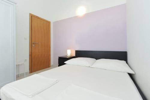 Apartments Dragi?evi?