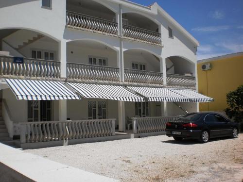 Apartment Vir 13817e