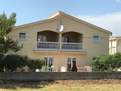 Apartments Villa Engeli