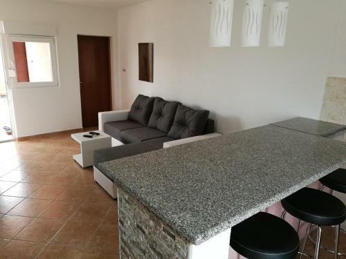 Apartment Ema Vir