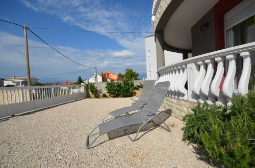 Apartments Mi?ija