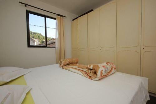 Apartments By The Sea Vis - 2412