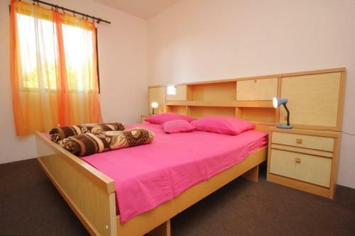 Apartments By The Sea Vis - 2412