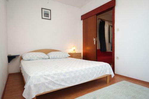 Apartments With A Parking Space Vis - 8938