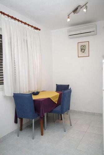 Apartments With A Parking Space Vis - 8938