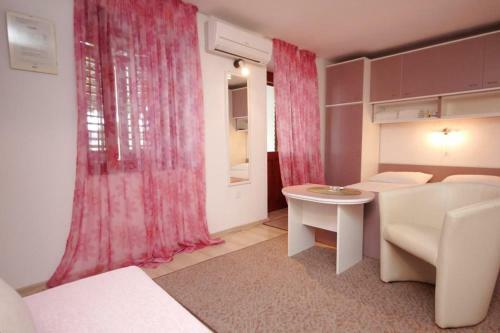 Apartments With A Parking Space Vis - 2476