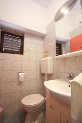 Apartment Vis 8872b